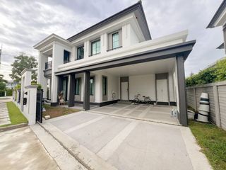 For sale 4 Beds house in Mueang Pathum Thani, Pathum Thani