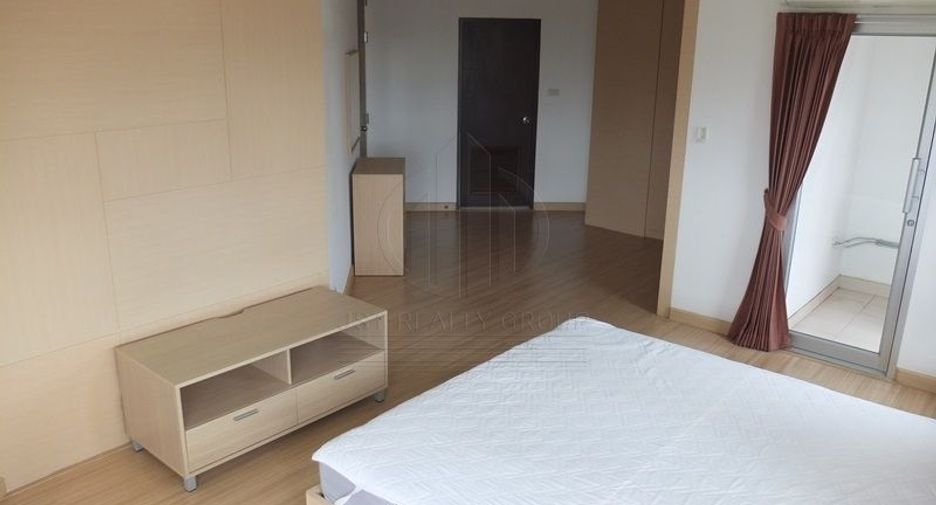 Condo en alquiler de 2 habitaciones en Khlong Toei, Bangkok