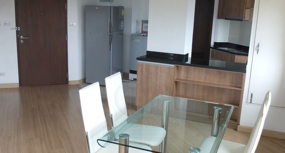 Condo en alquiler de 2 habitaciones en Khlong Toei, Bangkok