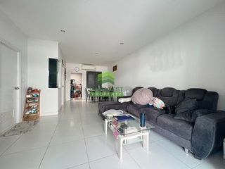 For sale 4 ベッドルーム townhouse in Bang Khae, Bangkok