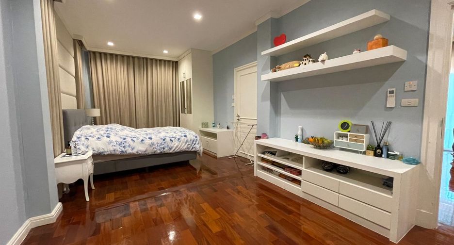 For sale 3 bedrooms house in Bueng Kum, Bangkok