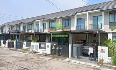 For sale 2 bedrooms townhouse in Bang Phli, Samut Prakan