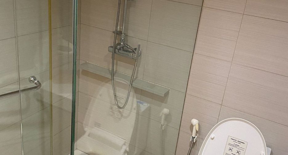 For sale 1 bed condo in Khlong Toei, Bangkok
