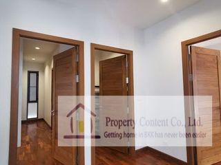 For rent 5 bedrooms house in Bang Na, Bangkok