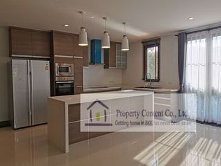 For rent 5 bedrooms house in Bang Na, Bangkok