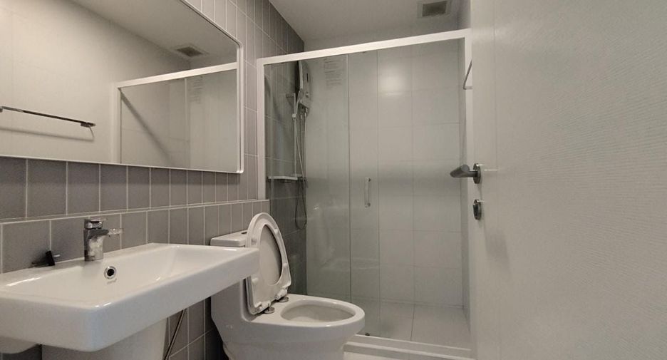 For rent and for sale 2 bedrooms townhouse in Bang Phli, Samut Prakan