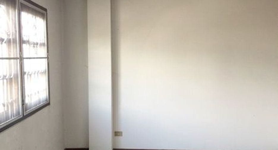 Продажа 2 спальни таунхаус в Mueang Lampang, Lampang