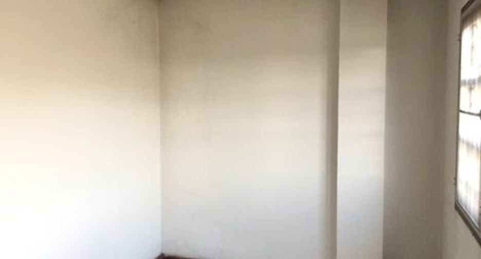 Продажа 2 спальни таунхаус в Mueang Lampang, Lampang