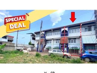 For sale 2 bedrooms townhouse in Mueang Lampang, Lampang
