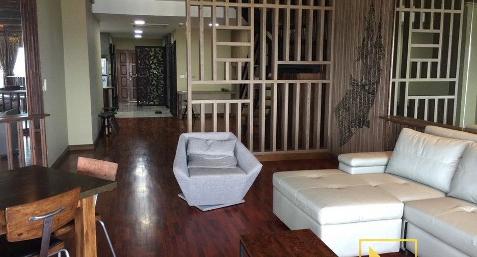 For rent 3 bed condo in Rat Burana, Bangkok
