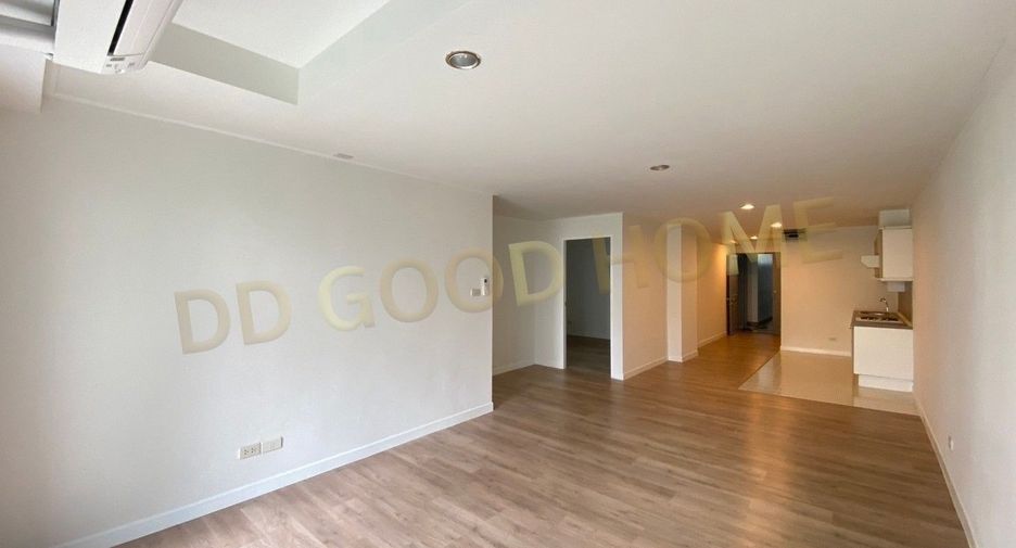 For sale 2 bedrooms condo in Khlong Toei, Bangkok