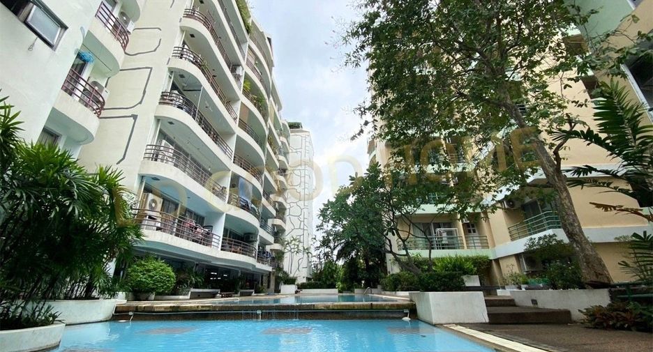 For sale 2 bedrooms condo in Khlong Toei, Bangkok