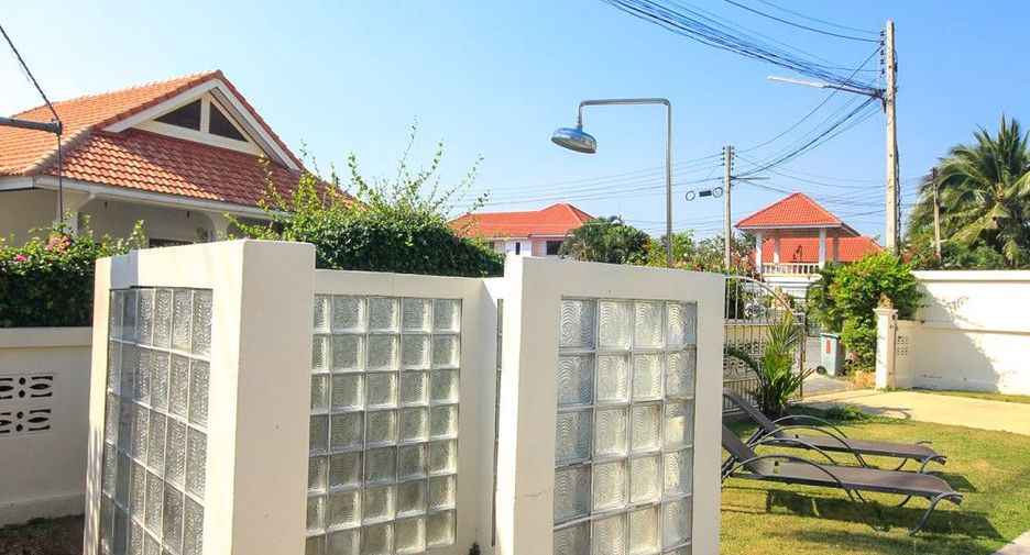 For sale 3 bedrooms villa in Cha Am, Phetchaburi