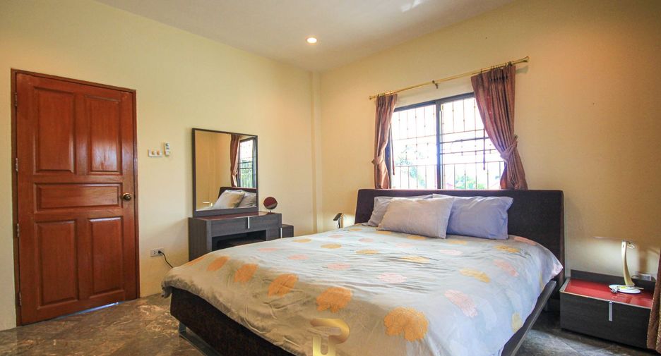 For sale 3 bedrooms villa in Cha Am, Phetchaburi