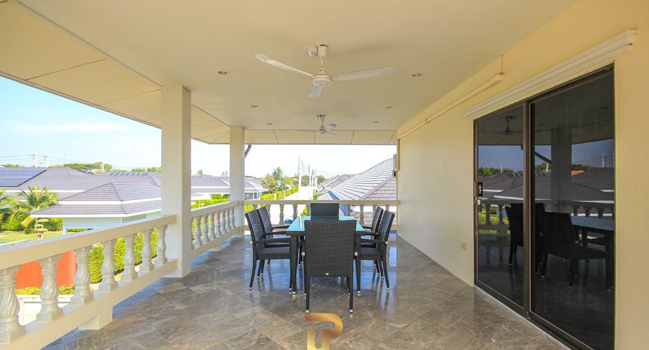 For sale 3 bedrooms villa in Cha Am, Phetchaburi