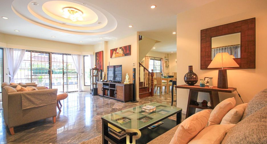 For sale 3 bedrooms villa in Cha Am, Phetchaburi
