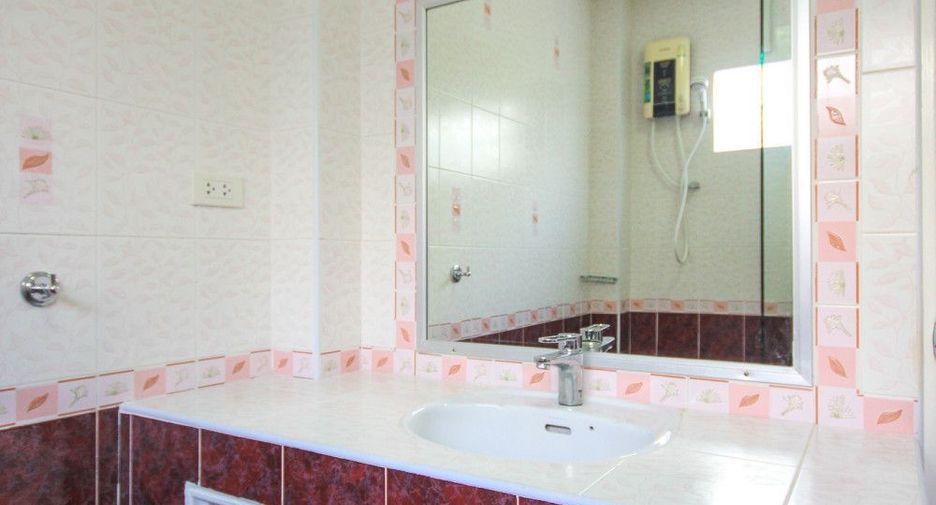 For sale 3 bedrooms villa in Cha Am, Phetchaburi