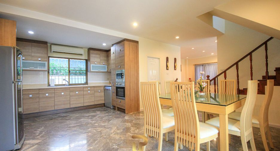 For sale 3 bedrooms villa in Cha Am, Phetchaburi