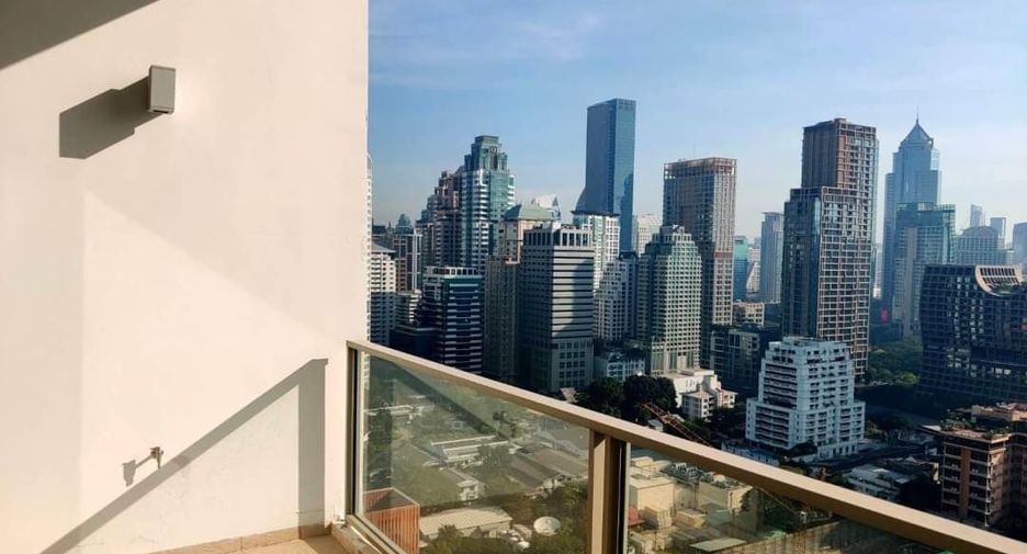 À louer et à vendre 2 chambres condo à Pathum Wan, Bangkok
