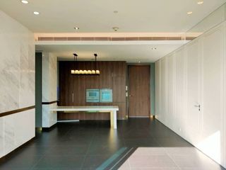 For rent and for sale 2 bedrooms condo in Pathum Wan, Bangkok