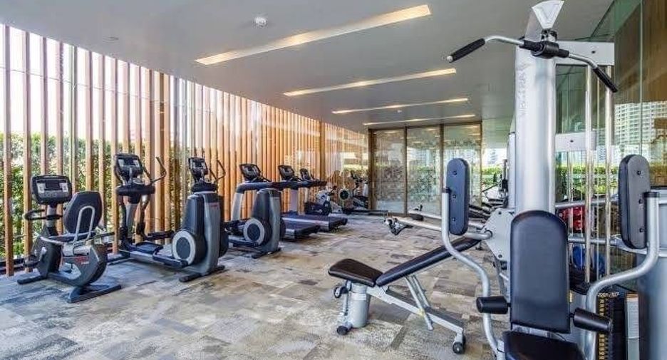 À louer et à vendre 2 chambres condo à Pathum Wan, Bangkok
