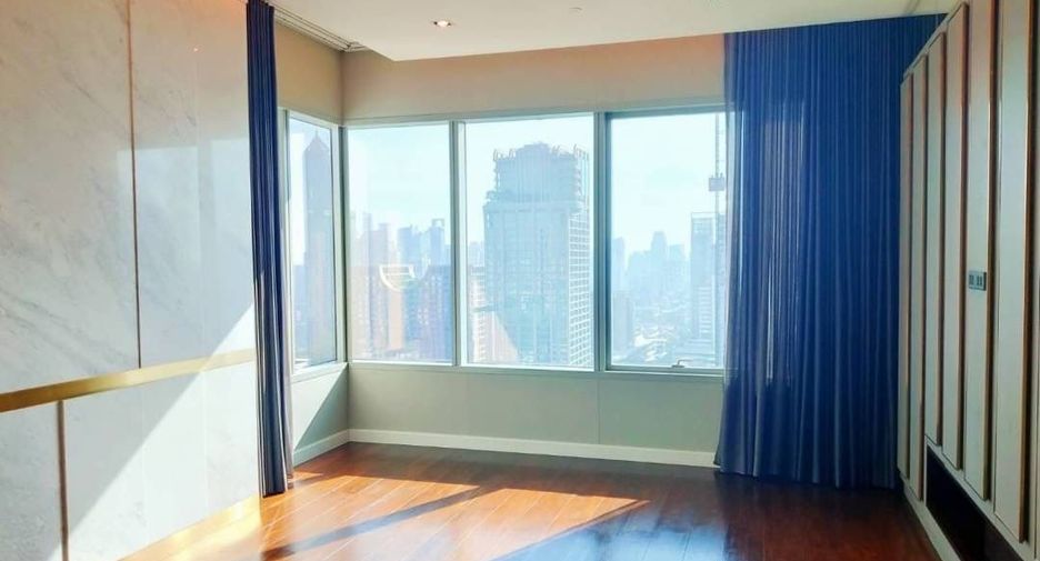 À louer et à vendre 2 chambres condo à Pathum Wan, Bangkok