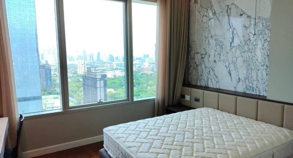 À louer et à vendre 2 chambres condo à Pathum Wan, Bangkok