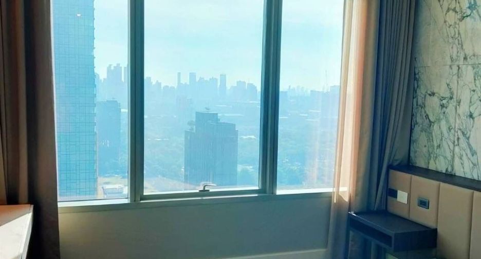 À louer et à vendre 2 chambres condo à Pathum Wan, Bangkok
