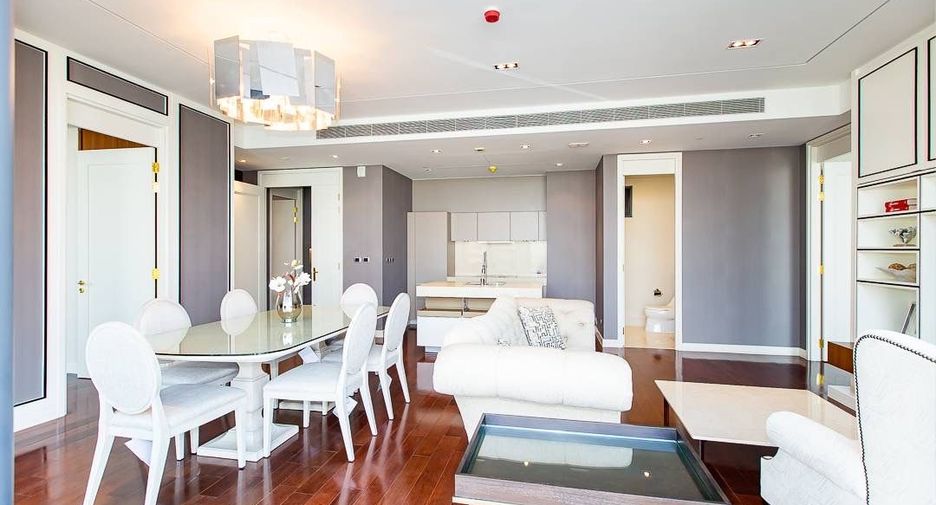 For rent and for sale 2 bedrooms condo in Khlong Toei, Bangkok