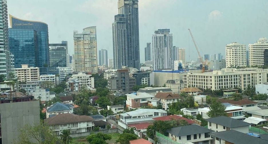 For rent and for sale studio condo in Watthana, Bangkok