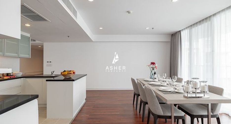 For rent 4 bedrooms condo in Watthana, Bangkok