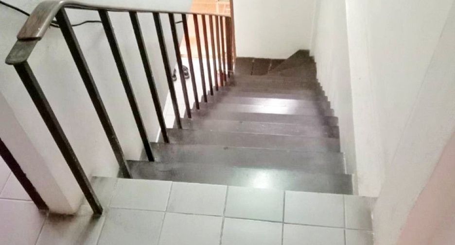 For sale studio townhouse in Plaeng Yao, Chachoengsao