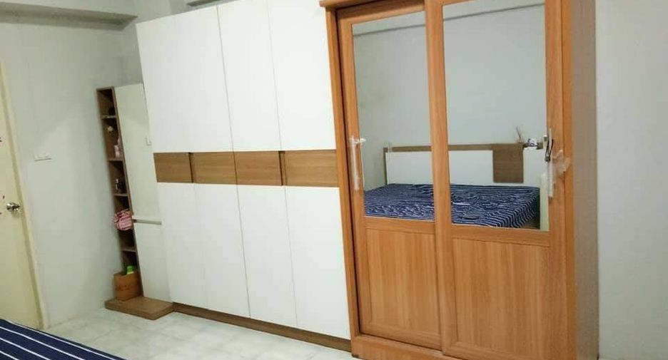 For sale 1 bed apartment in Khan Na Yao, Bangkok