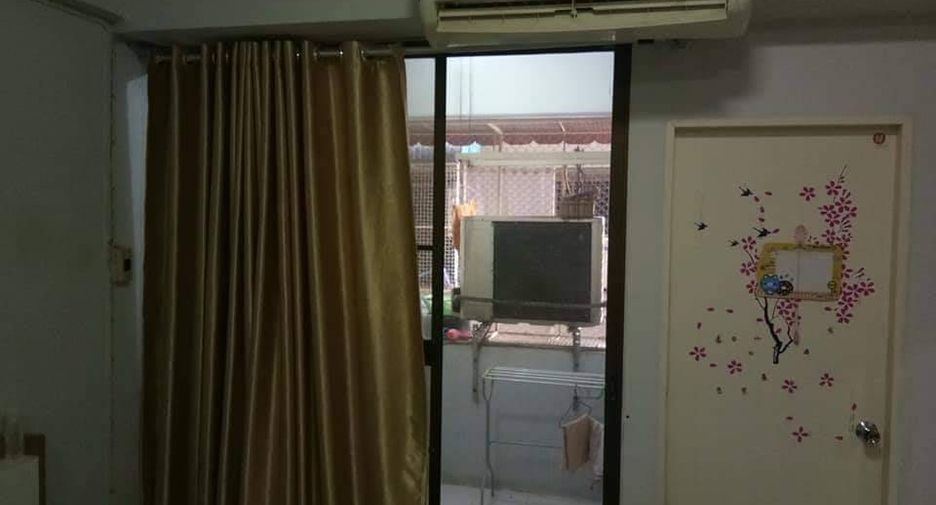 For sale 1 bed apartment in Khan Na Yao, Bangkok