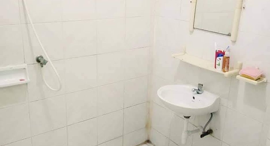 For sale 1 bed apartment in Khan Na Yao, Bangkok