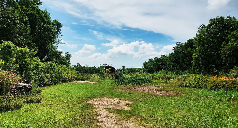 出售 商业空间 在 Klaeng, Rayong