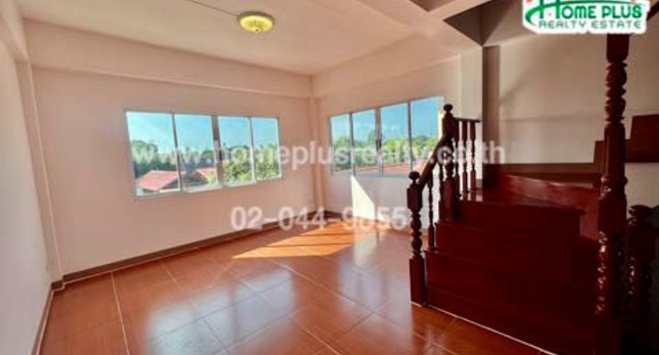For sale 3 bedrooms retail Space in Mueang Ang Thong, Ang Thong