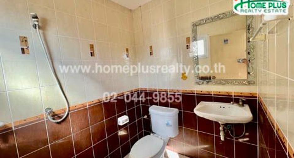 For sale 3 bedrooms retail Space in Mueang Ang Thong, Ang Thong