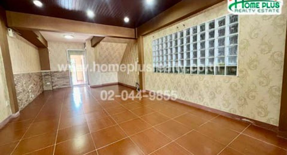 For sale 3 bedrooms retail Space in Mueang Ang Thong, Ang Thong