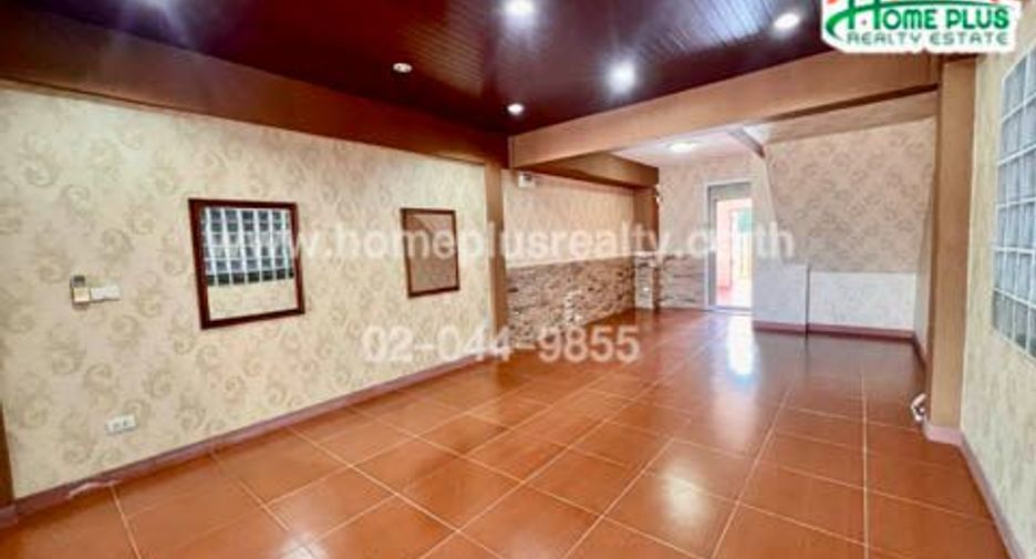 For sale 3 bedrooms retail Space in Mueang Ang Thong, Ang Thong