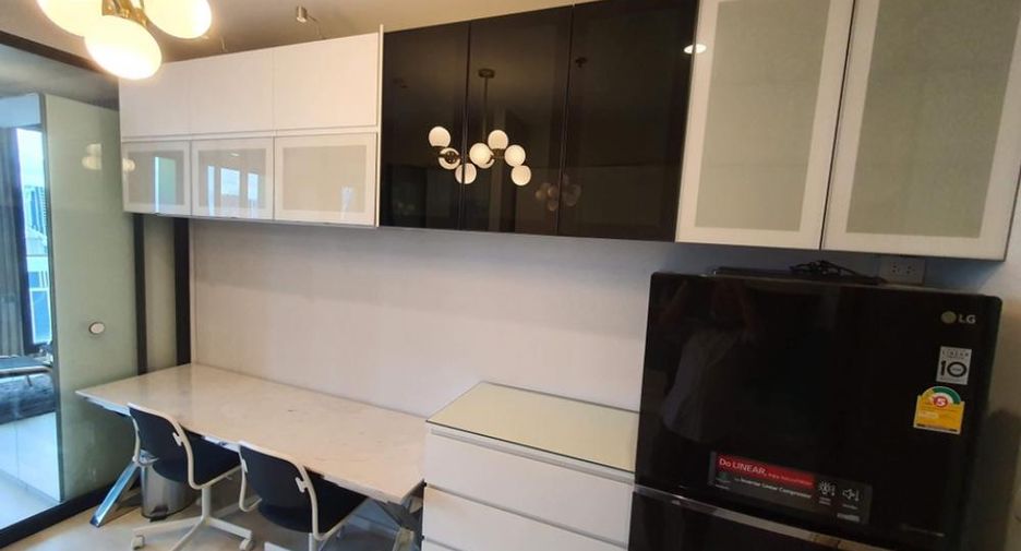 Condo en alquiler de 1 habitaciones en Pathum Wan, Bangkok