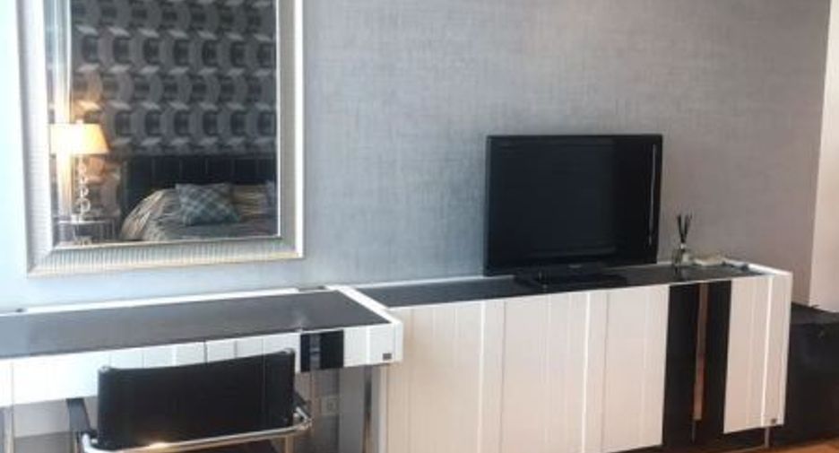 For rent and for sale 2 bedrooms condo in Khlong Toei, Bangkok