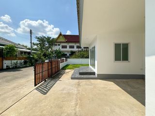For sale 2 bedrooms house in Saraphi, Chiang Mai
