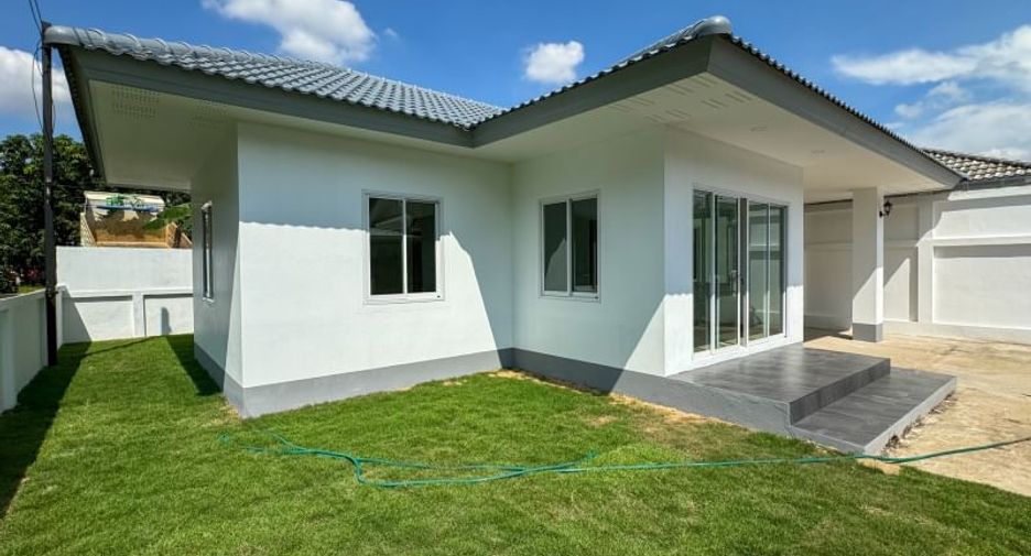 For sale 2 bedrooms house in Saraphi, Chiang Mai