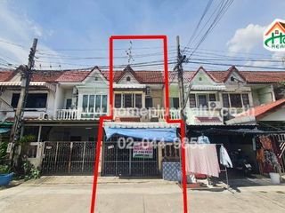 出售 2 卧室 联排别墅 在 Bangkok Noi, 曼谷