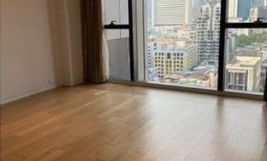 Condo en alquiler y en venta de 3 habitaciones en Sathon, Bangkok