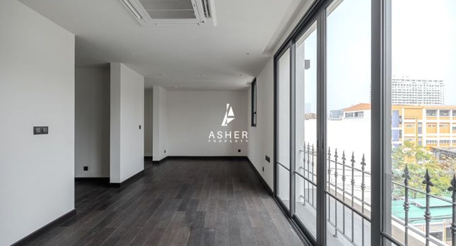 Haus zum Kauf mit 3 Zimmer in Sathon, Bangkok