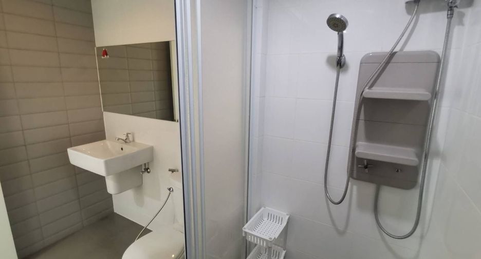 For sale 2 bedrooms condo in Khlong Toei, Bangkok
