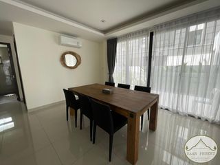 For rent 5 bedrooms villa in Thalang, Phuket