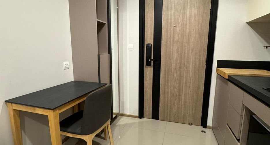 Apartamento en alquiler de 1 habitaciones en Khlong Toei, Bangkok